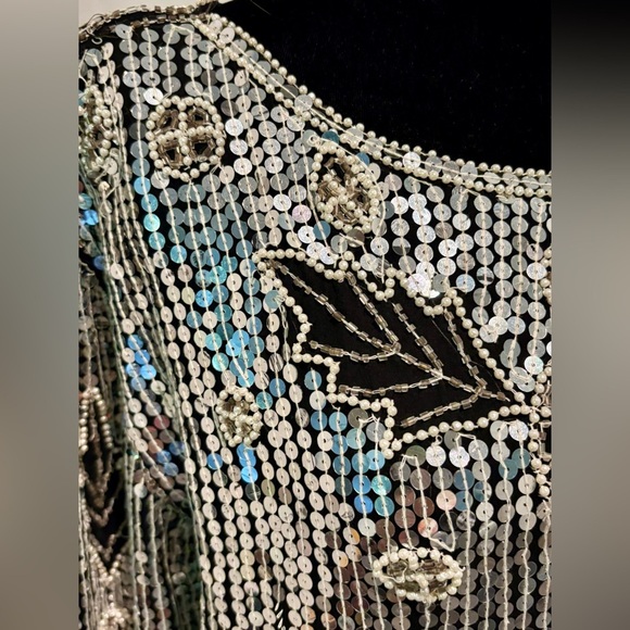 VINTAGE 80s Unbranded Black Silver Sequined Beaded Leaf Design Silk Lined Top M - Picture 5 of 7